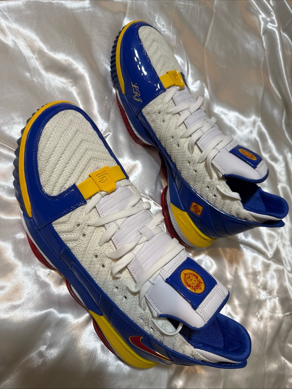 Nike LeBron 16 XVI SB Superman Superbron sneakers size 14
